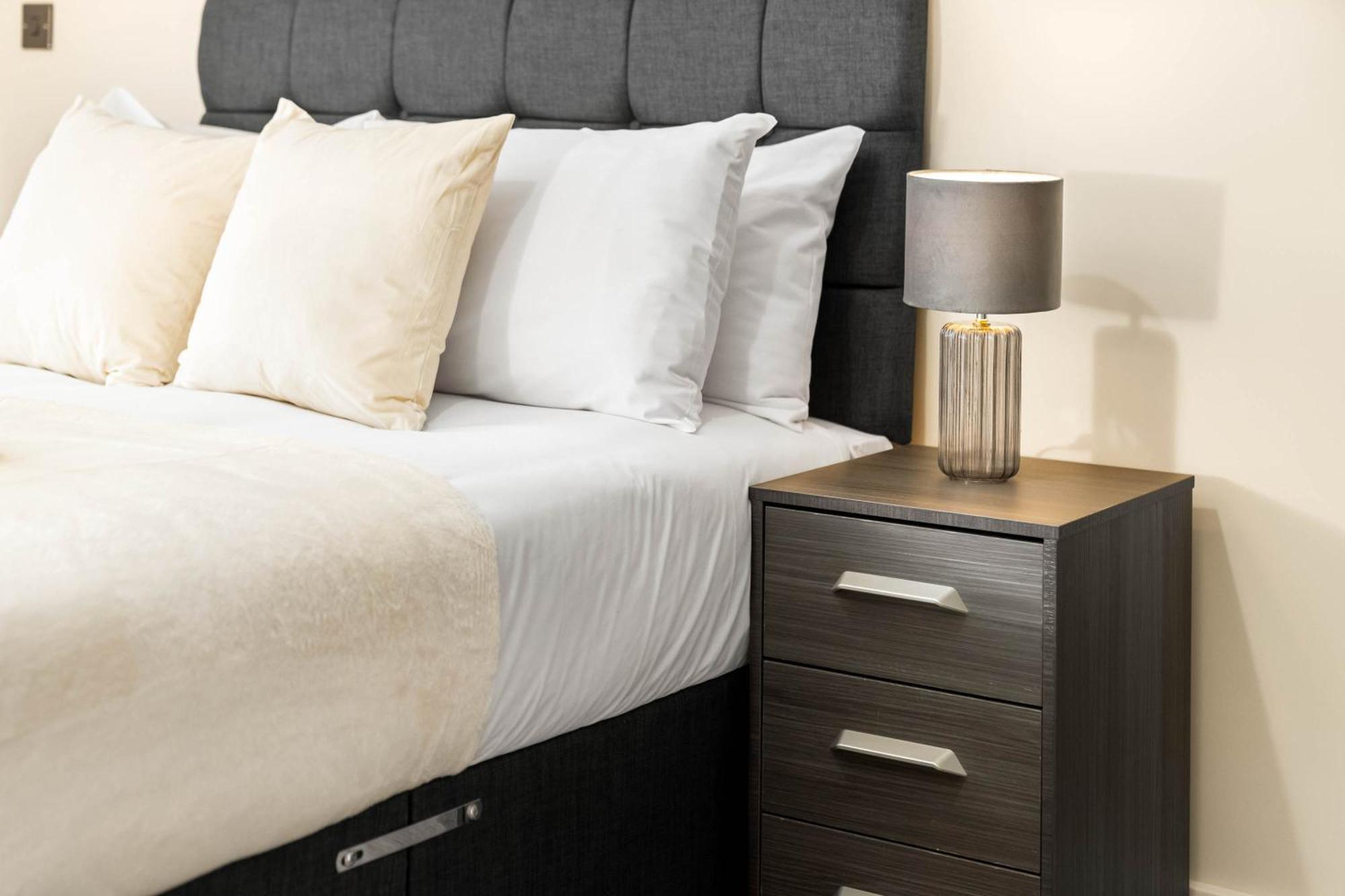 New Luxury Two Bedroom Apartment - City Centre - Netflix - Wifi - Top Rated - Jq 8Ah バーミンガム エクステリア 写真